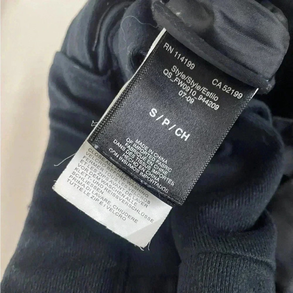 Quicksilver Snowboarding Pants Blk
Size Small - Picture 10 of 12